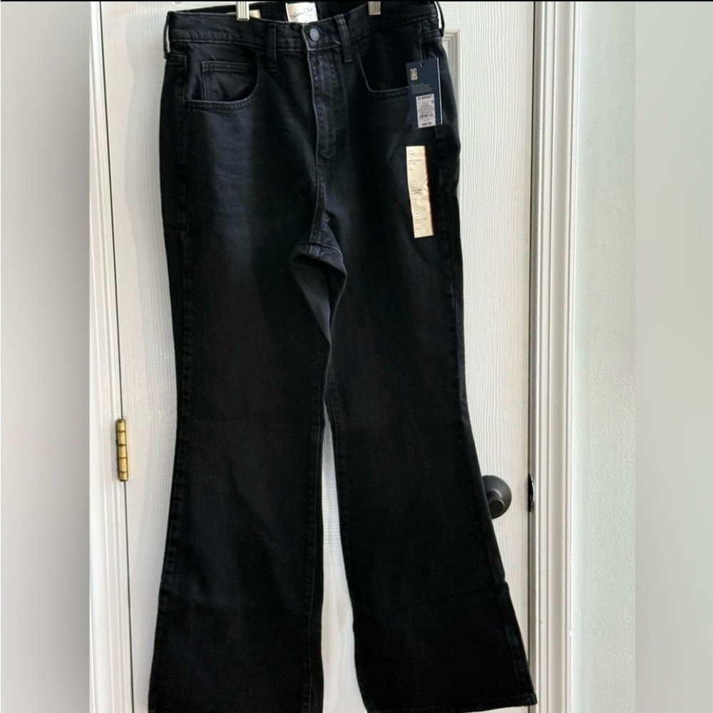 Women's High-Rise FLARE Leg Jeans - Universal Thread™ Black Wash MULTIPLE SZS